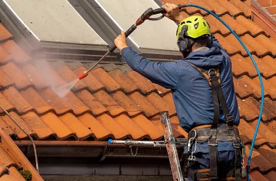 Démoussage et hydrofuge de toiture à Vauchoux